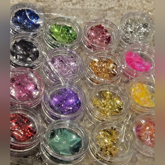 Nail Kit 💅 - Picture 12 of 13